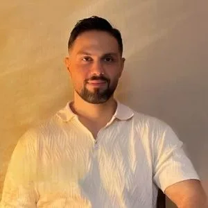 تصویر پروفایل ایمان شاهرخ افشاری - روانشناس بالینی در ارومیه