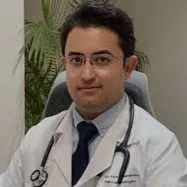 تصویر پروفایل دکتر رامین برکویی - متخصص بیماری‌های قلب و عروق در مشهد