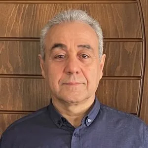 قادر غفاری