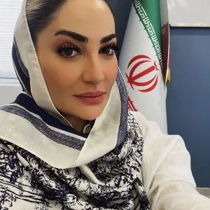 سیده نازنین موسوی