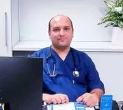 تصویر پروفایل دکتر علی پورخاندانی - متخصص بیماری‌های داخلی در کرمان