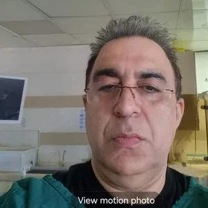 تصویر پروفایل دکتر وحید حسینی - فوق تخصص گوارش و کبد بالغین در ساری