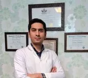 یونس مهاجر