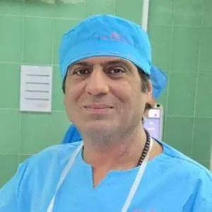 تصویر پروفایل دکتر کیوان خسروی فرد - فلوشیپ جراحی پلاستیک و ترمیمی چشم (اکولوپلاستی) در تهران