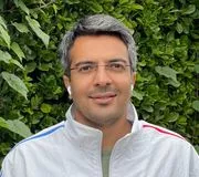 دکتر رضا واحدی