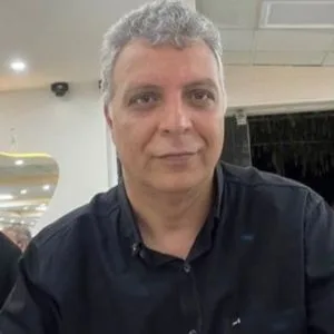 دکتر حسین حسینی