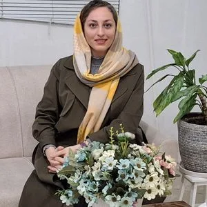 راضیه موحدی فر