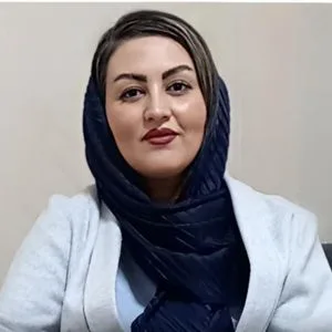 زهره صادقی