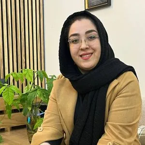 مینا رجبی