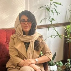 الناز حیاتی