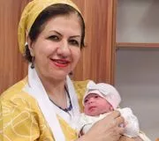 پریسا مومنی