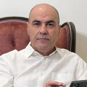 دکتر علیرضا ثابت پور
