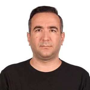 تصویر پروفایل دکتر وحید دولتخواه - متخصص درمان ریشه (اندودنتیکس) در بندرعباس