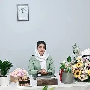 دکتر نیلوفر هوشمند