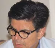 دکتر هاشم شمشادی