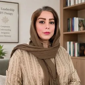 مهناز آریان منش
