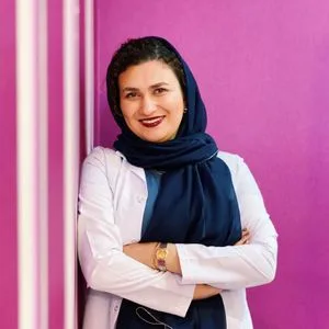 دکتر ستاره هاشمی