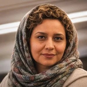 دکتر پری قدمگاهی