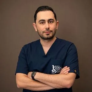 دکتر محمد شریعت نیا