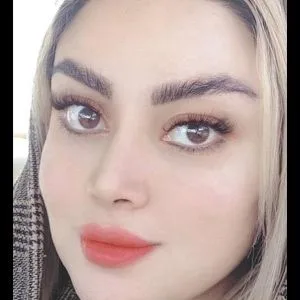 نسرین حسینی
