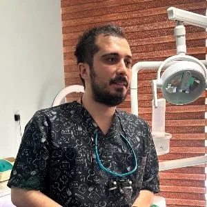 تصویر پروفایل دکتر پویا برکاتی فرد - دکترای حرفه‌ای دندانپزشکی در فردیس