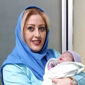 نادیا دهقانی