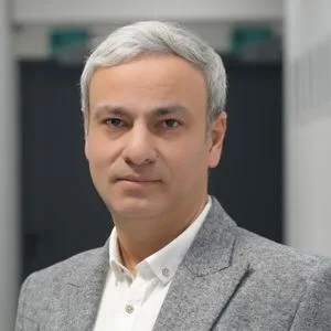 دکتر عباس حاتمی
