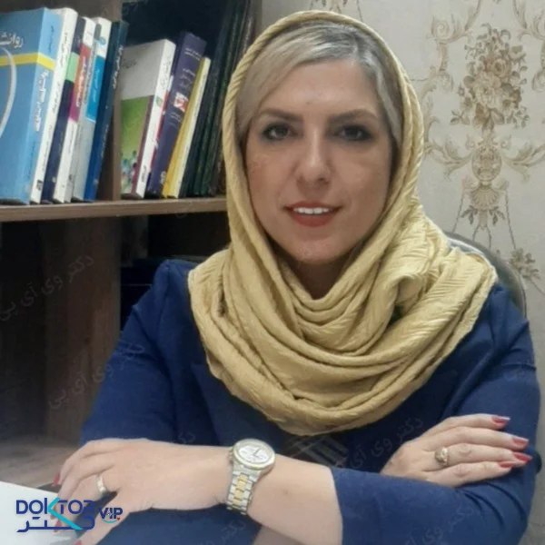 فاطمه لاروئی آرانی