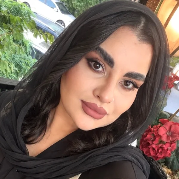 حنانه مصطفی زاده