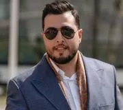 علیرضا عزیزی