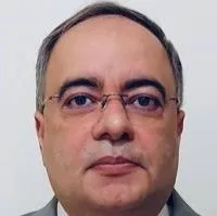دکتر رضا توکلی زاده